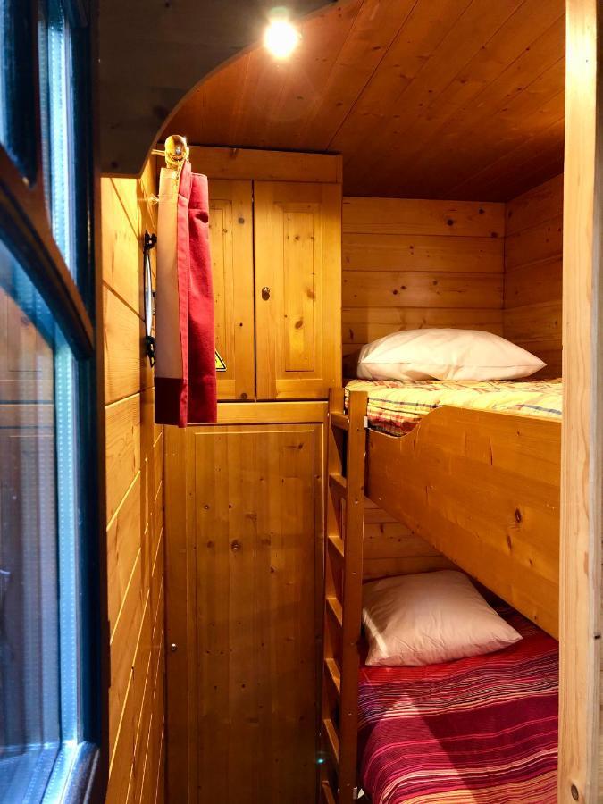 Millygite Roulotte - 4 Seasons Chalet-On-Wheels Buitenkant foto